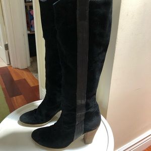 Steve Madden suede boots